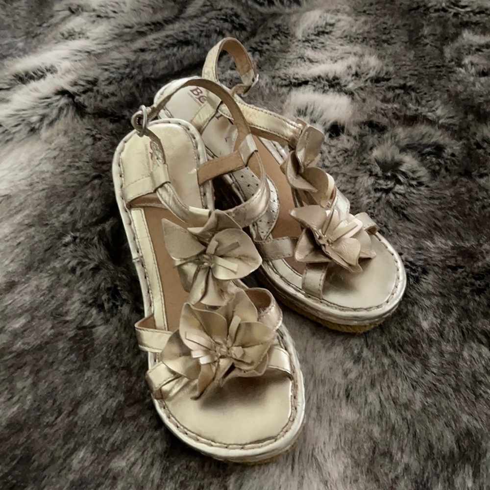 Pretty Gold Born espadrilles